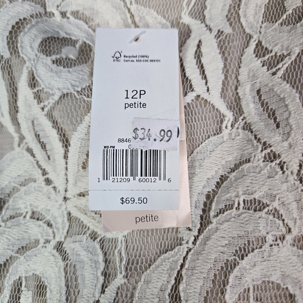 Banana Republic Size 12P Lace Overlay Sleeveless Top, Back Covered  Buttons - Picture 3 of 8